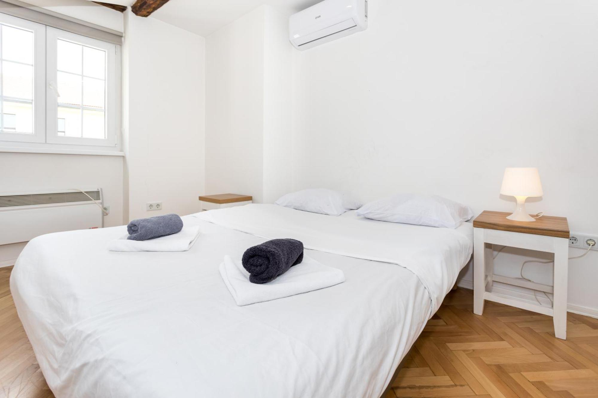 Peace & Harmony Appartement Sarajevo Buitenkant foto
